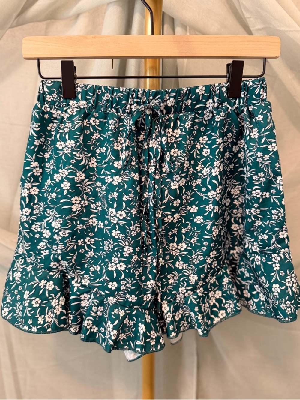SHEIN Green Floral Ruffle Shorts NWOT